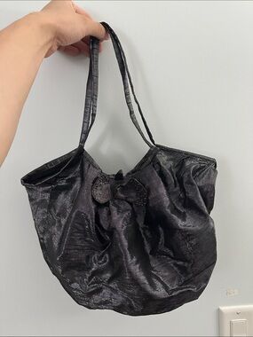 Women's SilverShimmer Bow Handbag